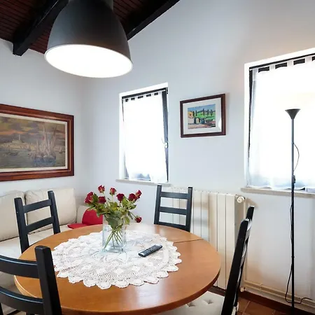 Apartment C52 *
