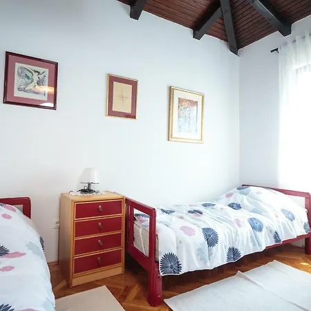 C52 Apartment *