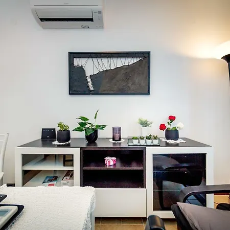 C52 Apartment *